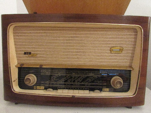radio 002.JPG