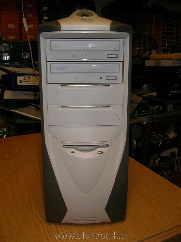SANY1015 (Medium).JPG