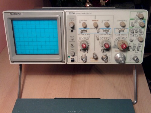 Tek_2215A_1.jpg