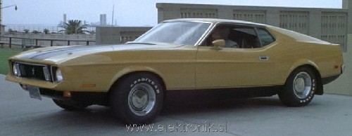 800px-Original_1973_Ford_Mustang_Mach_1_Eleanor.jpg