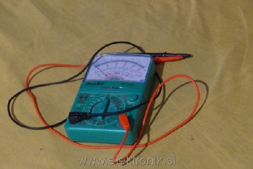 Analogni multimeter Pro'sKit MT-2007.jpg