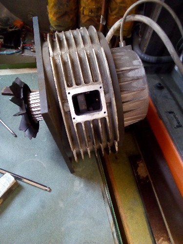 DC motor2.jpg