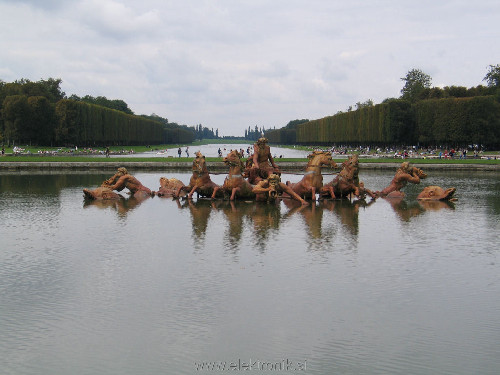 Display 035.jpg