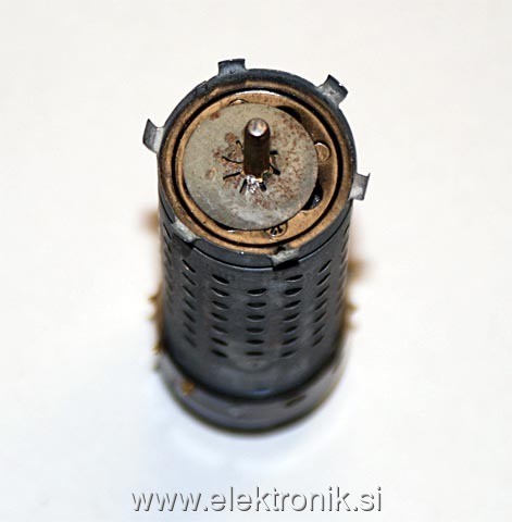 e13.jpg