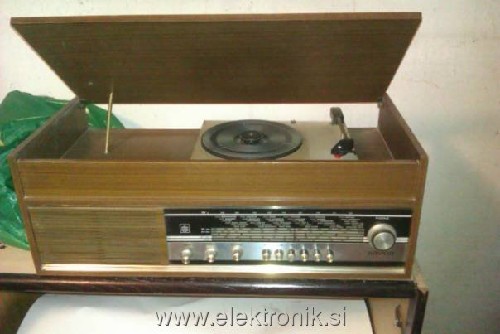 gramofon-radio-savica.jpg