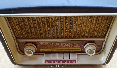 grundig_95gw_fm_30.jpg