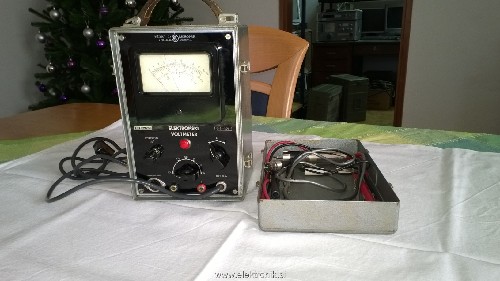 iskra voltmeter.jpg