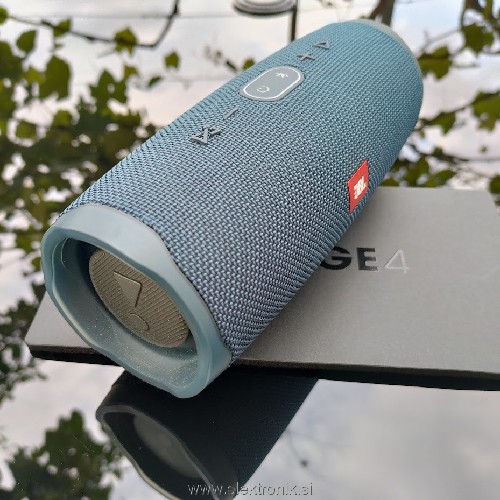 JBL CHARGE4 (1).jpg