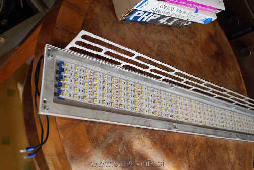 led_plosca.jpg