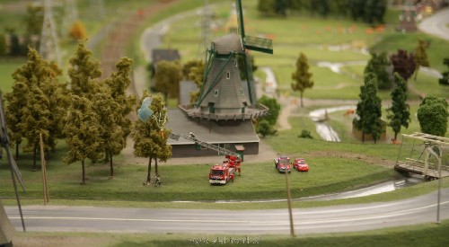 mini3.JPG