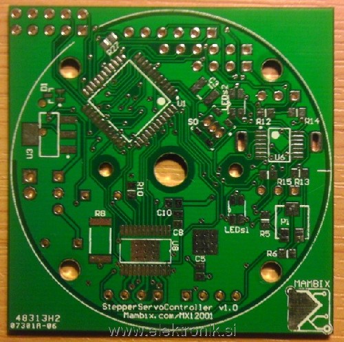 MX12001_3-small.jpg