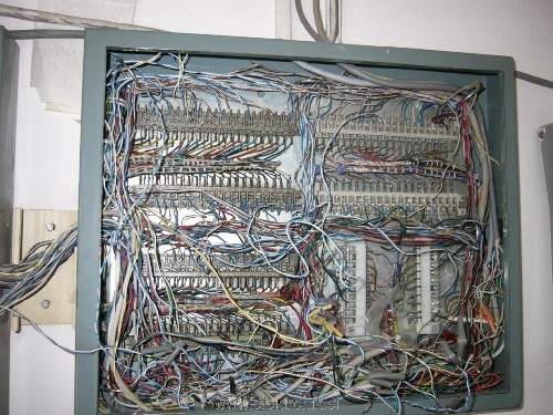 omarica telefon.jpg