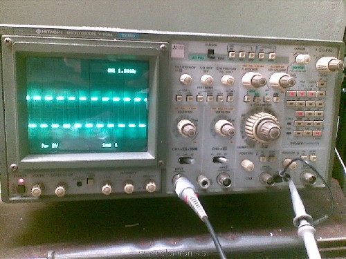 Osciloskop-Hitachi-V1100A-100MHz.jpg