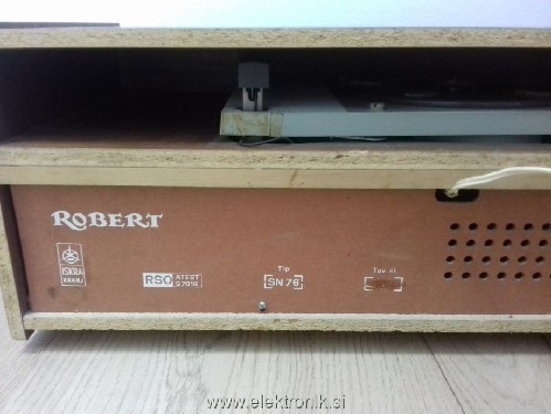radio-gramofon-iskra-robert-tip-sn-76-slika-82638196.jpg