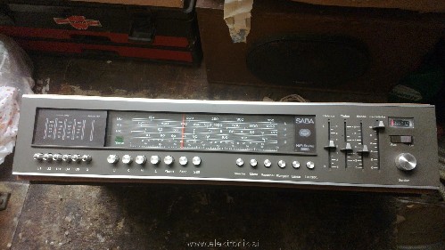 Radio (2)-.jpg