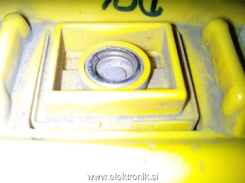 res002.jpg