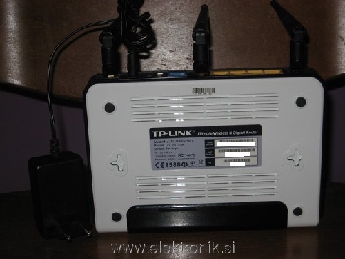 TL-WR1043ND 2.JPG