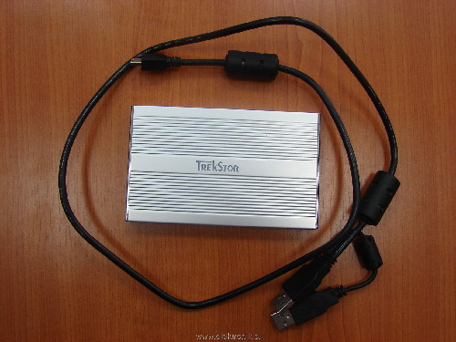 TrekStor zunanji disk 160GB z napajalnim kablom.JPG